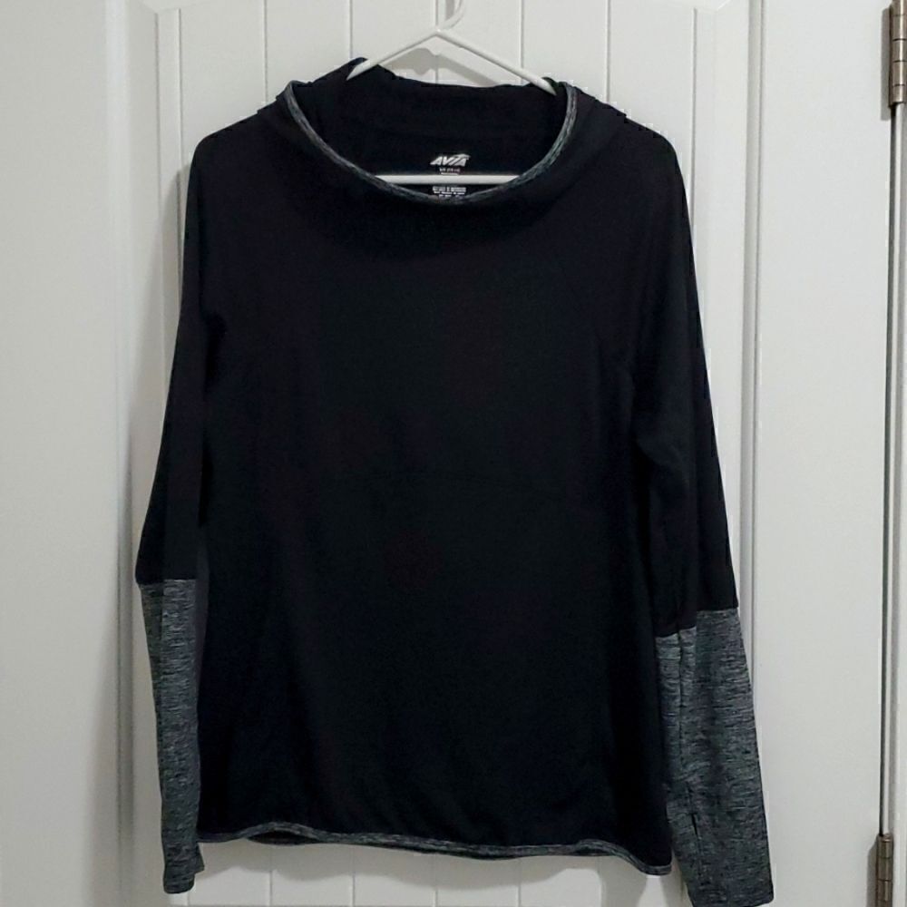 Avia woman's pull over fleece hoodie, size large